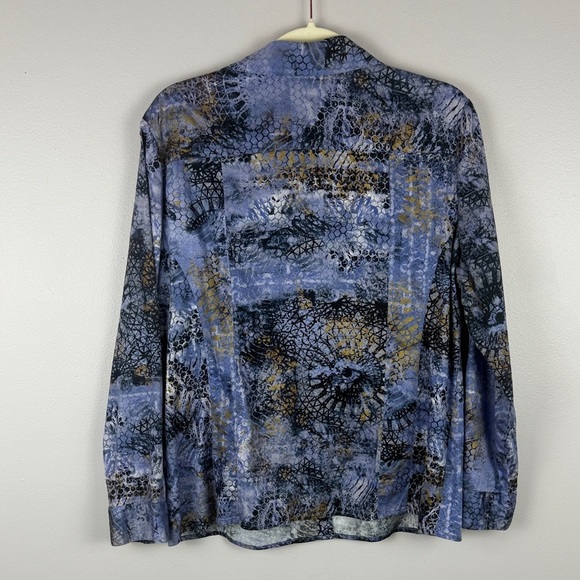 Chico's Chic Blue Black & Gray Bold Abstract Animal Inspired Button Down Blouse - Picture 10 of 10
